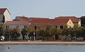 Beach Apartment Vami With Sea View