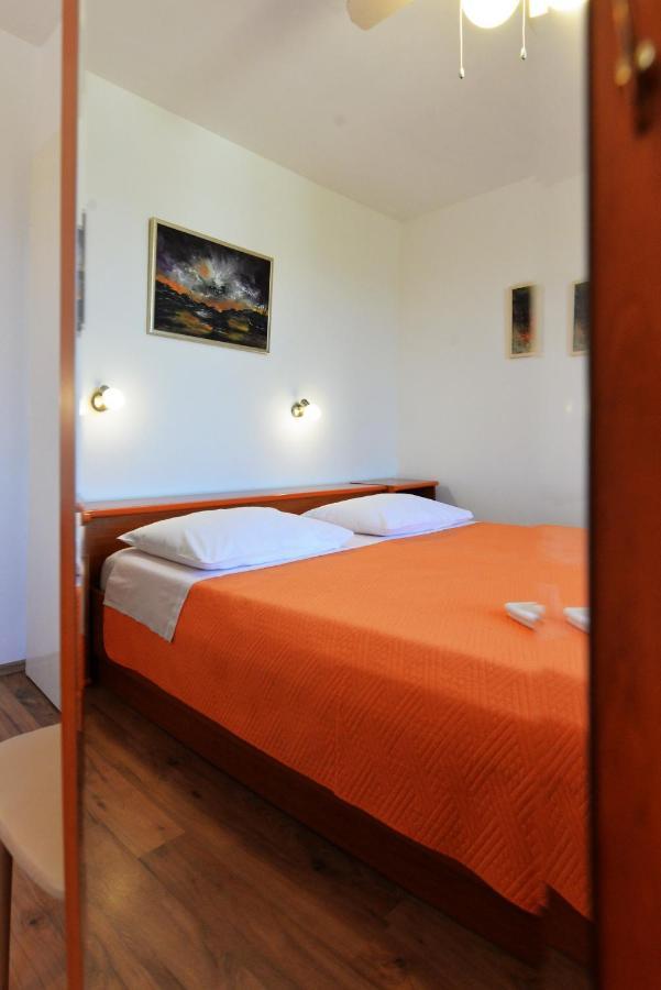 Beach Apartment Vami With Sea View Murter Exteriér fotografie
