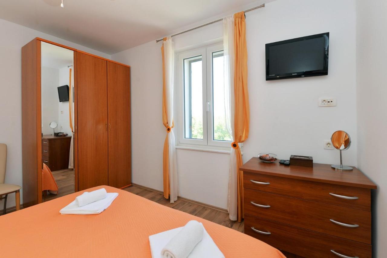 Beach Apartment Vami With Sea View Murter Exteriér fotografie